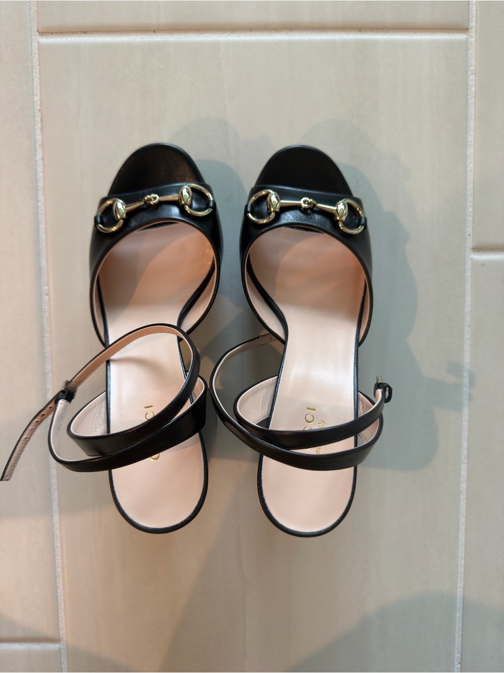 Gucci Black Leather Heeled Sandals with Gold Horsebit